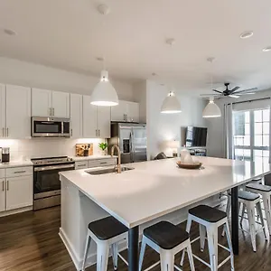 Brand New 4 Bedroom 4bath Townhome With Amazing Rooftop! , Nashville United States